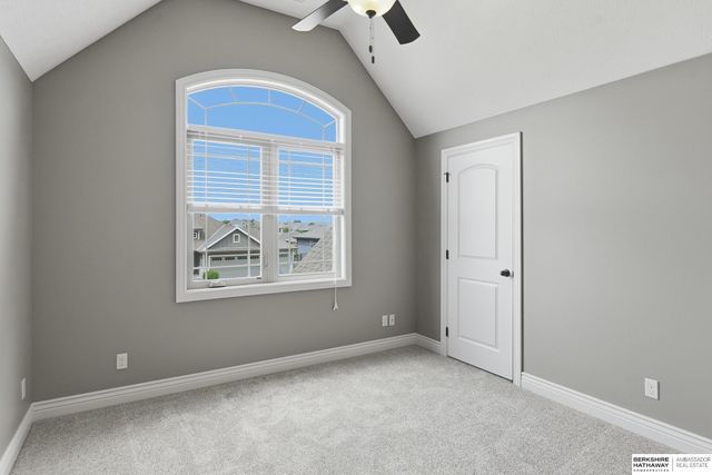 12411 Osprey Lane, Papillion, NE 68046