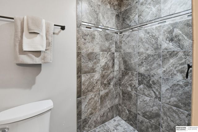 12411 Osprey Lane, Papillion, NE 68046