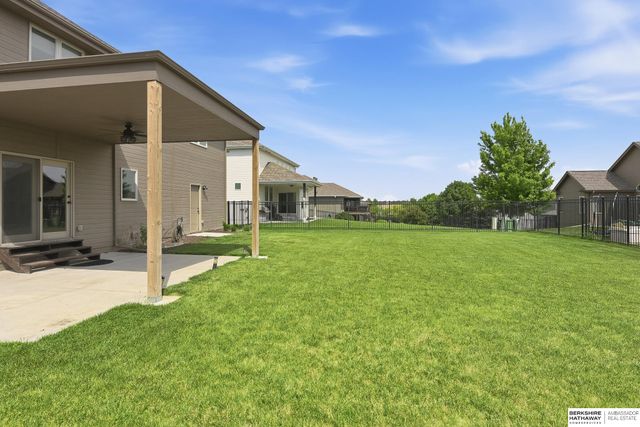 12411 Osprey Lane, Papillion, NE 68046