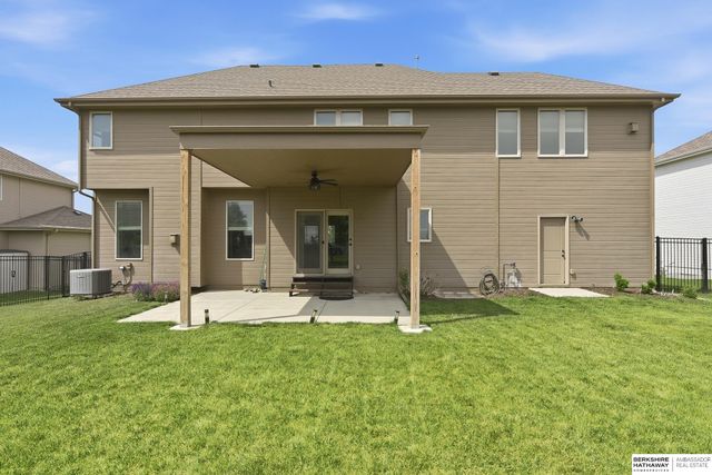 12411 Osprey Lane, Papillion, NE 68046