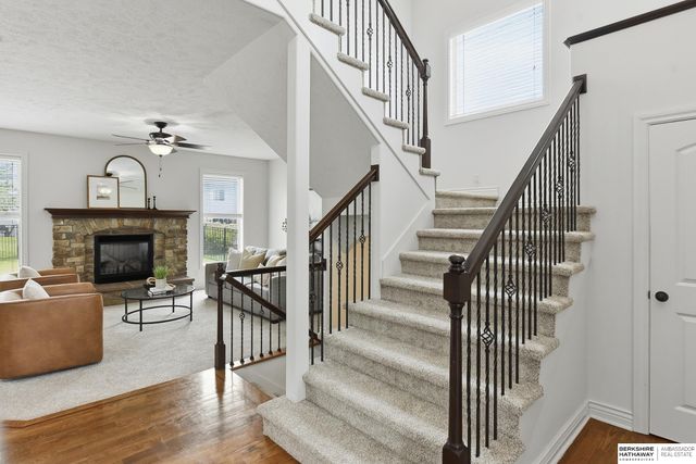 12411 Osprey Lane, Papillion, NE 68046