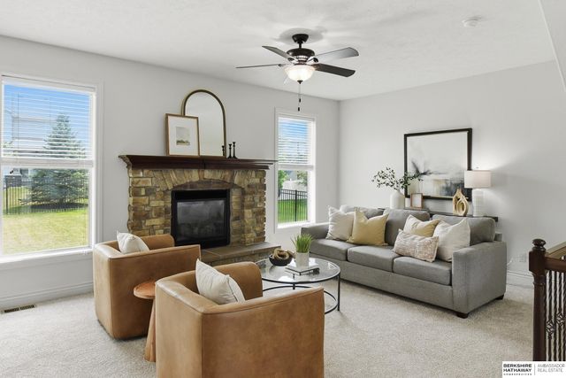 12411 Osprey Lane, Papillion, NE 68046