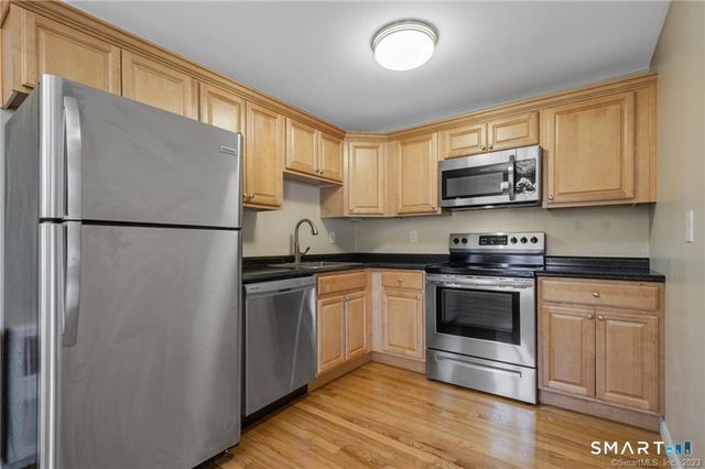 115 South Main Street B11, West Hartford, CT 06107
