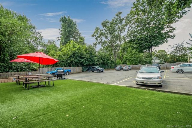 115 South Main Street B11, West Hartford, CT 06107
