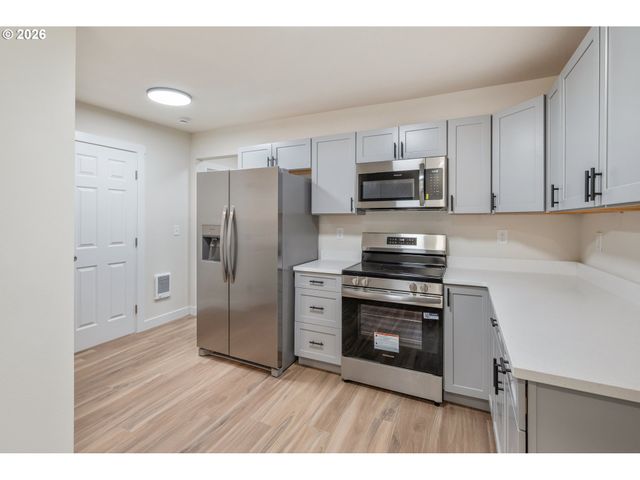 288 21ST Ave, Longview, WA 98632