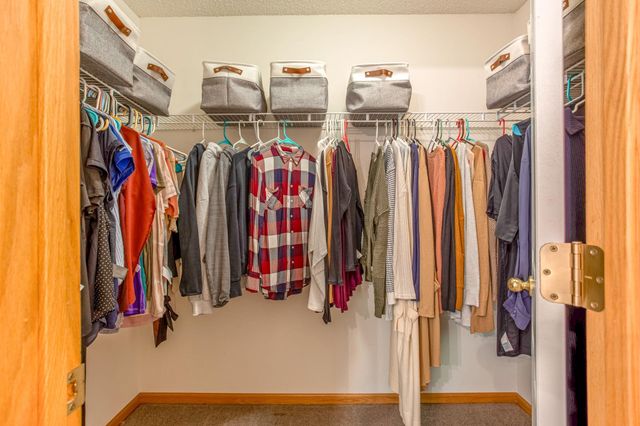 7803 Elm Grove Avenue, New Hope, MN 55428