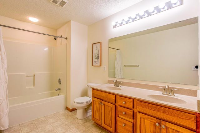 7803 Elm Grove Avenue, New Hope, MN 55428