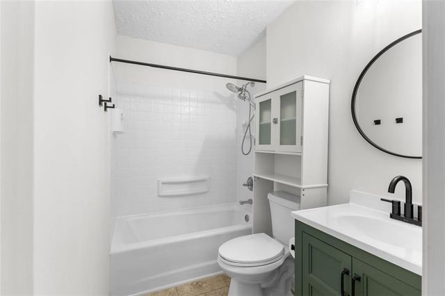 2720 N BOGAN Road, Buford, GA 30519