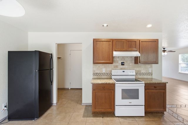 5414 Harefield Dr, San Antonio, TX 78228