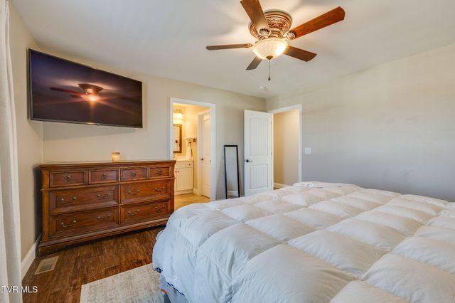 609 South Watauga Avenue, Elizabethton, TN 37643