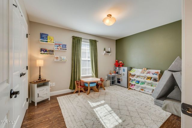 609 South Watauga Avenue, Elizabethton, TN 37643