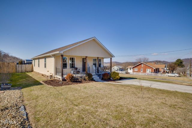 609 South Watauga Avenue, Elizabethton, TN 37643