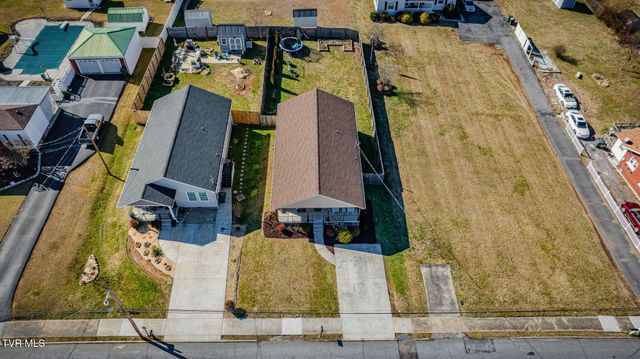 609 South Watauga Avenue, Elizabethton, TN 37643