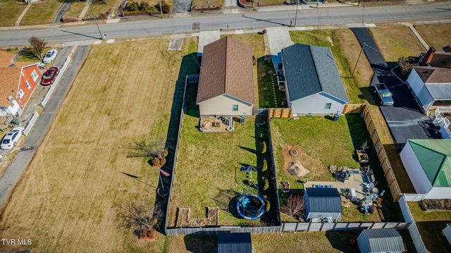 609 South Watauga Avenue, Elizabethton, TN 37643