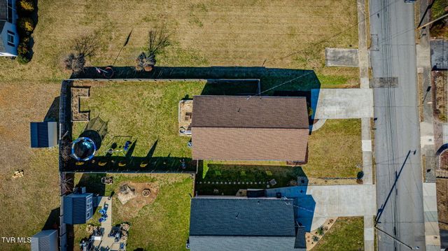 609 South Watauga Avenue, Elizabethton, TN 37643