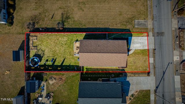 609 South Watauga Avenue, Elizabethton, TN 37643