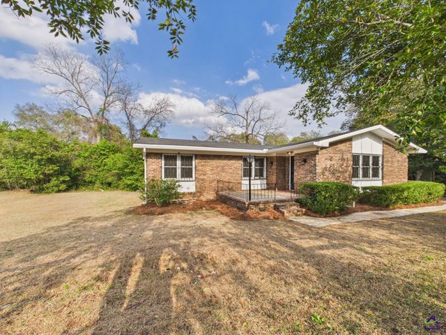 914 Bess Street, Perry, GA 31069