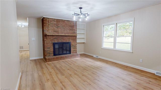 1299 N Franklin Road, Mount Airy, NC 27030