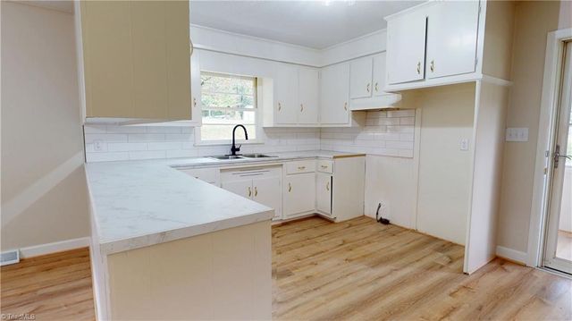 1299 N Franklin Road, Mount Airy, NC 27030