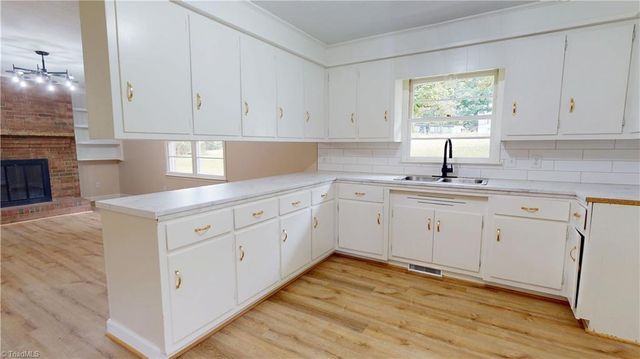 1299 N Franklin Road, Mount Airy, NC 27030