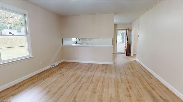 1299 N Franklin Road, Mount Airy, NC 27030