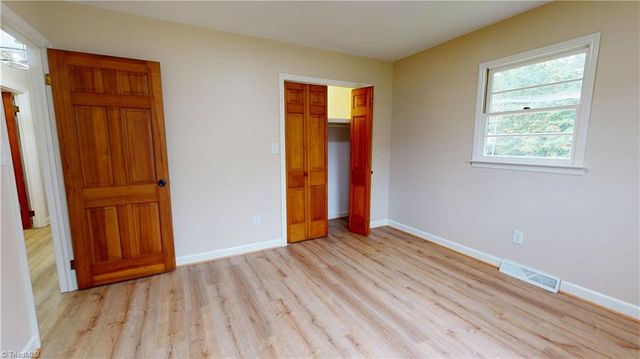 1299 N Franklin Road, Mount Airy, NC 27030