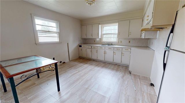 1299 N Franklin Road, Mount Airy, NC 27030
