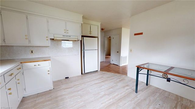 1299 N Franklin Road, Mount Airy, NC 27030