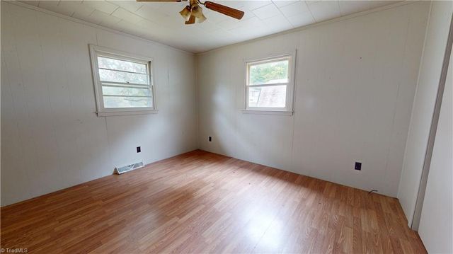 1299 N Franklin Road, Mount Airy, NC 27030