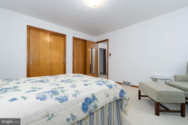 3881 ELDER RD, Harrisburg, PA 17111