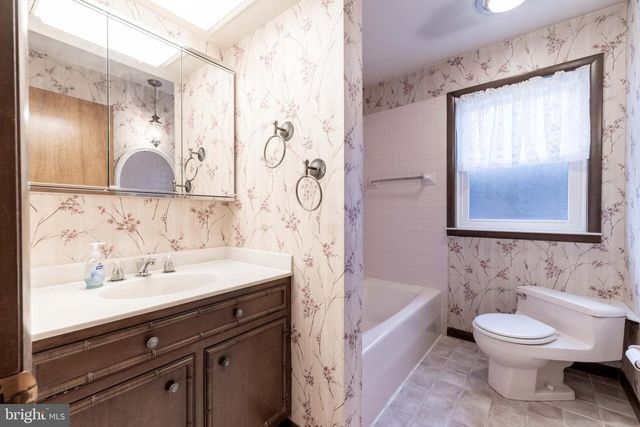 3881 ELDER RD, Harrisburg, PA 17111