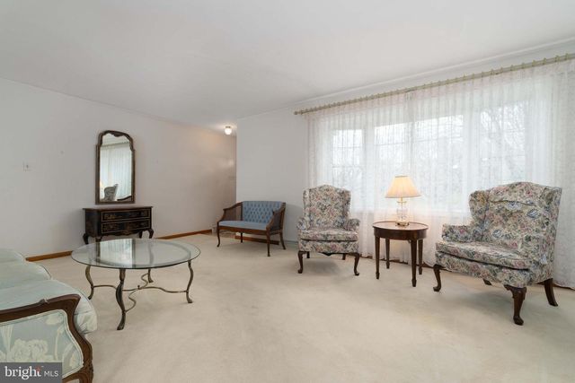 3881 ELDER RD, Harrisburg, PA 17111