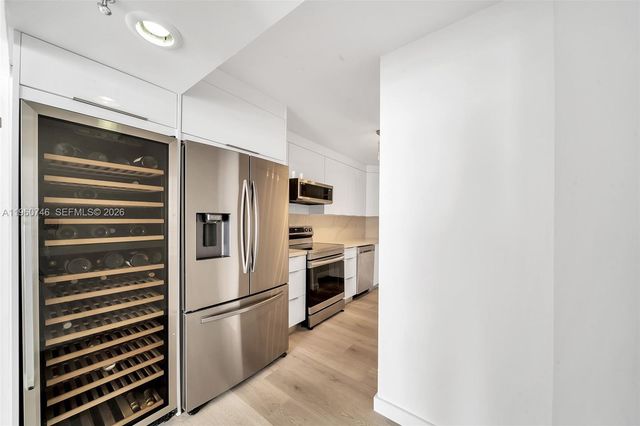 6061 Collins Ave 7A, Miami Beach, FL 33140