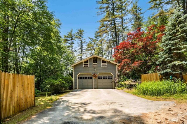 84 Barderry Lane, Nottingham, NH 03290