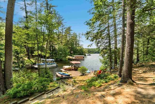 84 Barderry Lane, Nottingham, NH 03290