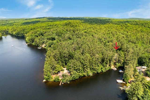 84 Barderry Lane, Nottingham, NH 03290