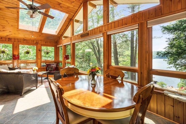 84 Barderry Lane, Nottingham, NH 03290