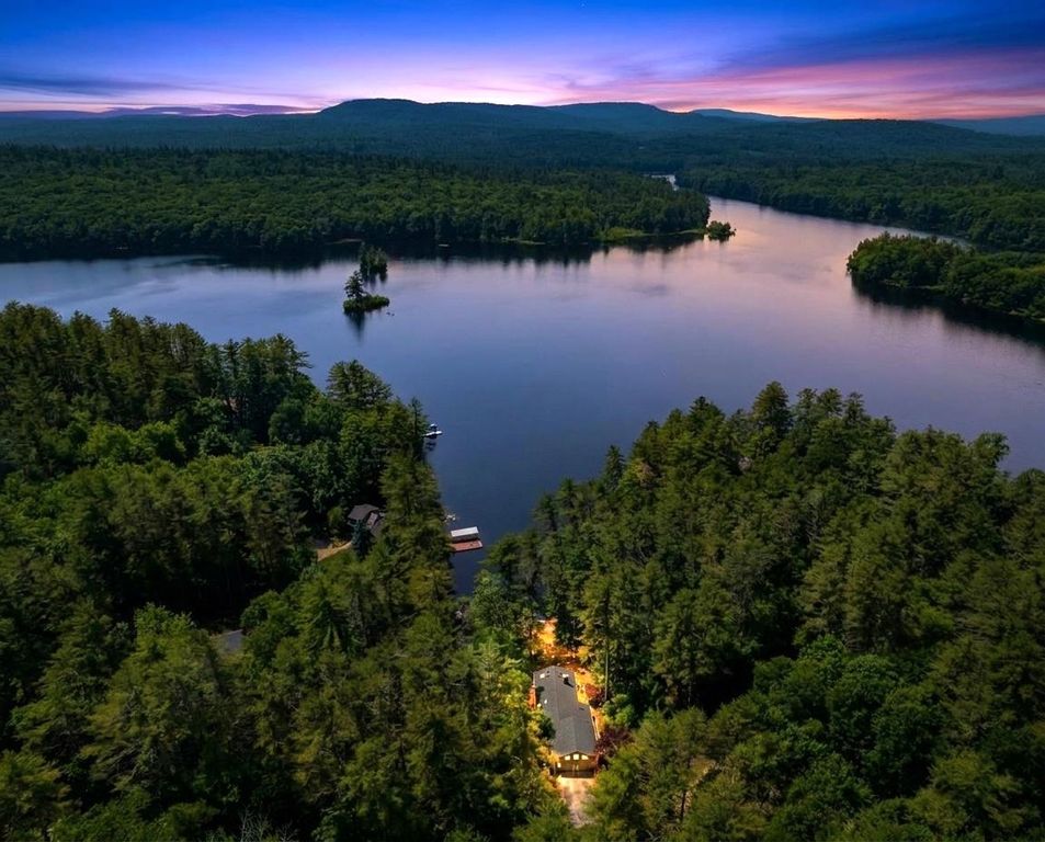 84 Barderry Lane, Nottingham, NH 03290