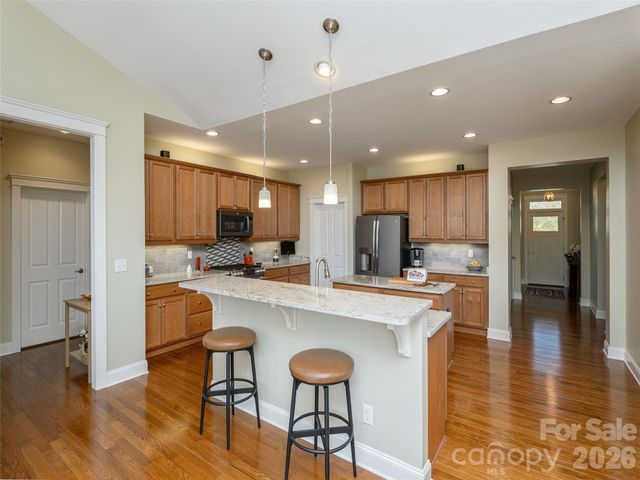 383 Monarch Road, Hendersonville, NC 28739