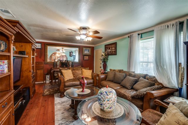 1606 Hill Street, Grand Prairie, TX 75050