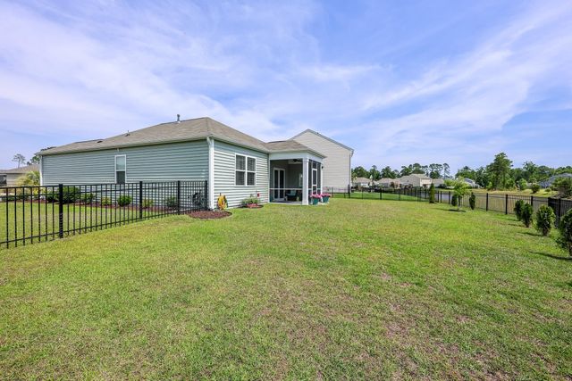 2222 Blackthorn Dr., Conway, SC 29526