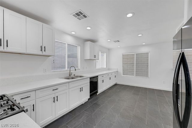 8633 Majestic Pine Avenue, Las Vegas, NV 89143