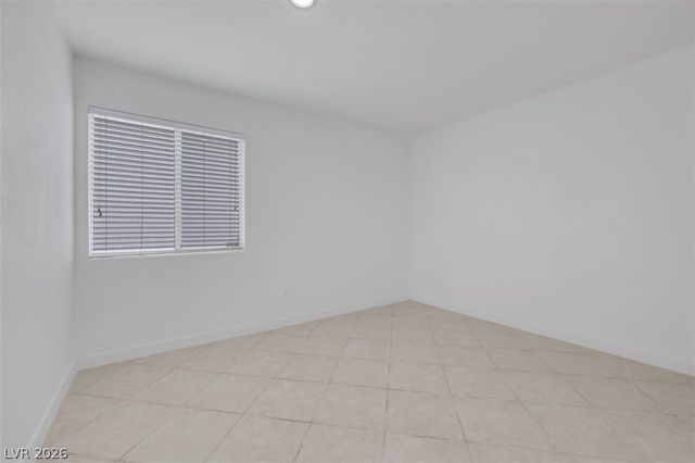 8633 Majestic Pine Avenue, Las Vegas, NV 89143