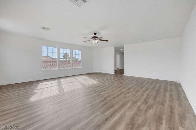 8633 Majestic Pine Avenue, Las Vegas, NV 89143