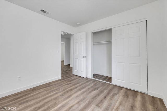 8633 Majestic Pine Avenue, Las Vegas, NV 89143