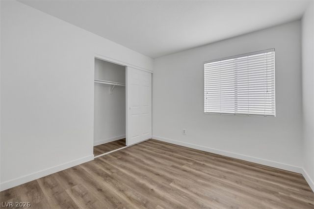 8633 Majestic Pine Avenue, Las Vegas, NV 89143