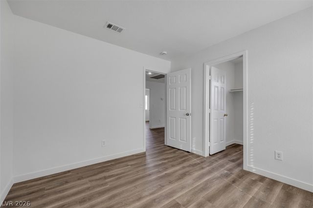 8633 Majestic Pine Avenue, Las Vegas, NV 89143