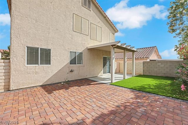 8633 Majestic Pine Avenue, Las Vegas, NV 89143