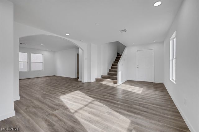 8633 Majestic Pine Avenue, Las Vegas, NV 89143