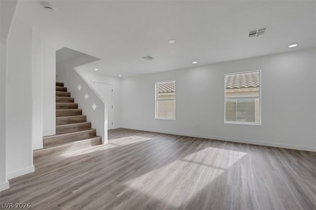 8633 Majestic Pine Avenue, Las Vegas, NV 89143